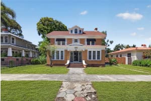 835 16TH AVENUE, ST PETERSBURG, FL 33704 - MLS#MFRTB8510089