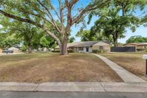 2207 PARKWOOD DRIVE, VALRICO, FL 33594 - MLS#MFRTB8510117