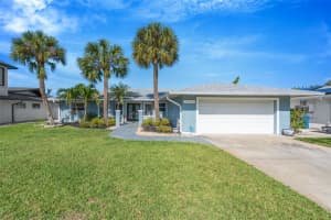 3924 VERSAILLES DRIVE, TAMPA, FL 33634 - MLS#MFRTB8510136