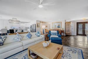 3924 VERSAILLES DRIVE, TAMPA, FL 33634 - MLS#MFRTB8510136