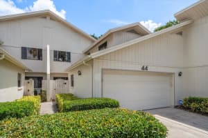 498 LAKEVIEW DRIVE, PALM HARBOR, FL 34683 - MLS#MFRTB8510185