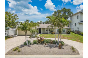 40 SUNSET BAY DRIVE, BELLEAIR, FL 33756 - MLS#MFRTB8510344