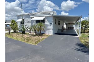 425 MOUNT PINEY AVENUE, ST PETERSBURG, FL 33702 - MLS#MFRTB8510414