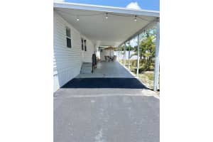 425 MOUNT PINEY AVENUE, ST PETERSBURG, FL 33702 - MLS#MFRTB8510414