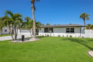 214 85TH STREET, HOLMES BEACH, FL 34217 - MLS#MFRTB8510500
