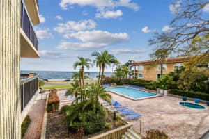 2413 BAYSHORE BOULEVARD, TAMPA, FL 33629 - MLS#MFRTB8510589