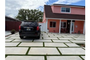 8301 LOPEZ DRIVE, TAMPA, FL 33615 - MLS#MFRTB8510777
