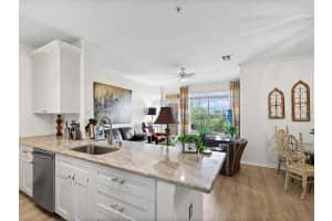 5000 CULBREATH KEY WAY, TAMPA, FL 33611 - MLS#MFRTB8510902