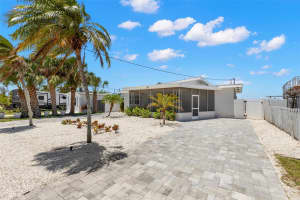 708 SUNSET COVE, MADEIRA BEACH, FL 33708 - MLS#MFRTB8510951