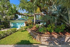 2027 Seton Dr, CLEARWATER