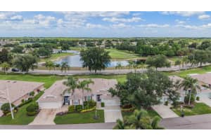 1230 CORINTH GREENS DRIVE, SUN CITY CENTER, FL 33573 - MLS#MFRTB8511013