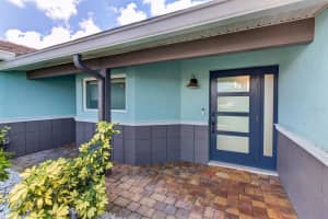 1260 81ST STREET, ST PETERSBURG, FL 33707 - MLS#MFRTB8511033