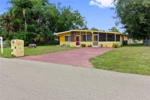 3741 BELL STREET, FORT MYERS, FL 33916 - MLS#MFRTB8511105