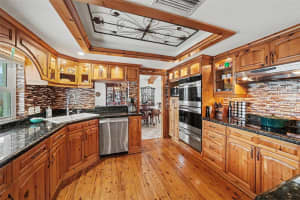 5900 LEELAND ST S, ST PETERSBURG, FL 33715 - MLS#MFRTB8511266