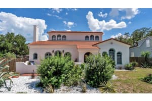 743 E Edgewood Dr, LAKELAND 743 E Edgewood Dr, LAKELAND