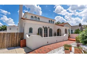 743 EDGEWOOD DRIVE, LAKELAND, FL 33803 - MLS#MFRTB8511397