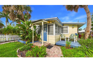 3025 56TH STREET, GULFPORT, FL 33707 - MLS#MFRTB8511442