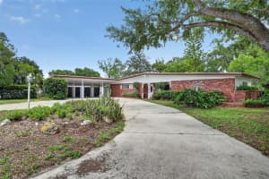 1509 W Country Club Dr, TAMPA