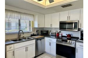 2572 LAURELWOOD DRIVE, CLEARWATER, FL 33763 - MLS#MFRTB8511541