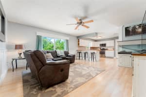 10817 PROVIDENCE OAKS DRIVE, RIVERVIEW, FL 33578 - MLS#MFRTB8511586