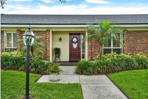 11816 LIPSEY ROAD, TAMPA, FL 33618 - MLS#MFRTB8511972