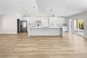 911 VALLEY VIEW CIRCLE, PALM HARBOR, FL 34684 - MLS#MFRTB8512051