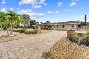 6139 HOLLYWOOD BOULEVARD, SARASOTA, FL 34231 - MLS#MFRTB8512156