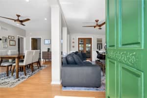6800 ONYX DRIVE, ST PETERSBURG, FL 33702 - MLS#MFRTB8512174