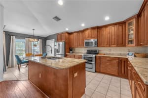 16316 BRIDGEGLADE LANE, LITHIA, FL 33547 - MLS#MFRTB8512185