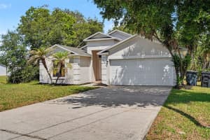 1906 LAKEVIEW WAY, KISSIMMEE, FL 34759 - MLS#MFRTB8512319