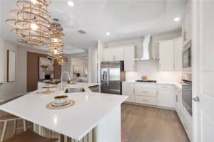 7157 INLET ISLES COURT, LAKEWOOD RANCH, FL 34211 - MLS#MFRTB8512330