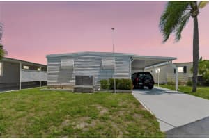 7186 MOUNT ARLINGTON DRIVE, ST PETERSBURG, FL 33702 - MLS#MFRTB8512421