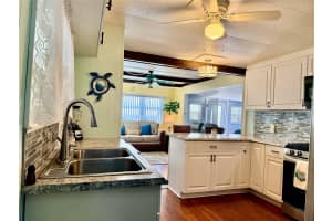 664 52ND WAY, ST PETERSBURG, FL 33707 - MLS#MFRTB8512428
