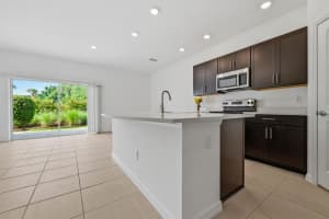 34202 POLACCA LANE, WESLEY CHAPEL, FL 33543 - MLS#MFRTB8512448