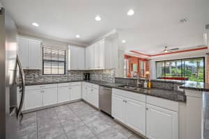 8412 ALBERATA VISTA DRIVE, TAMPA, FL 33647 - MLS#MFRTB8512449
