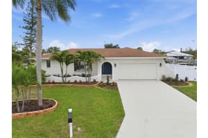 604 KINGSTON COURT, APOLLO BEACH, FL 33572 - MLS#MFRTB8512482