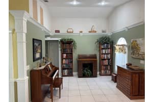 9814 OSLIN STREET, TAMPA, FL 33615 - MLS#MFRTB8512531