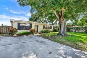 2215 CURTIS DRIVE, CLEARWATER, FL 33764 - MLS#MFRTB8512542