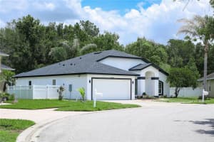 7027 FRASCATI LOOP, WESLEY CHAPEL, FL 33544 - MLS#MFRTB8512589