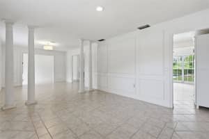 1303 WALLWOOD DRIVE, BRANDON, FL 33510 - MLS#MFRTB8512619