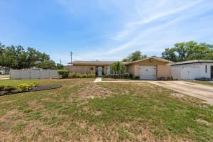 13720 94TH AVENUE, SEMINOLE, FL 33776 - MLS#MFRTB8512629
