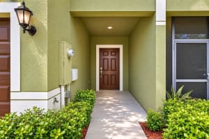 2224 GOLDEN FALCON DRIVE, RUSKIN, FL 33570 - MLS#MFRTB8512681