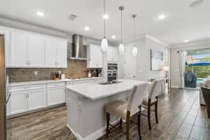 7426 SUNGOLD MEADOW COURT, APOLLO BEACH, FL 33572 - MLS#MFRTB8512819