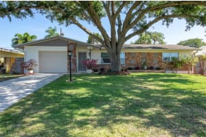 11549 69TH AVENUE, SEMINOLE, FL 33772 - MLS#MFRTB8512963