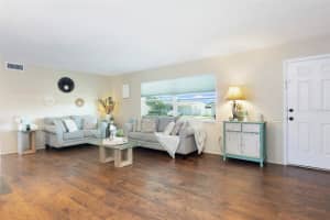 11549 69TH AVENUE, SEMINOLE, FL 33772 - MLS#MFRTB8512963