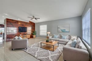 8105 TAR HOLLOW DRIVE, GIBSONTON, FL 33534 - MLS#MFRTB8513037