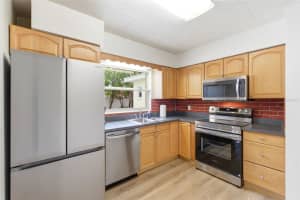 10651 125TH AVENUE, LARGO, FL 33773 - MLS#MFRTB8513045