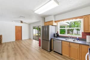 10651 125TH AVENUE, LARGO, FL 33773 - MLS#MFRTB8513045