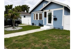 2561 13TH AVENUE, ST PETERSBURG, FL 33713 - MLS#MFRTB8513114