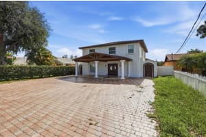 6611 HALE AVENUE, TAMPA, FL 33614 - MLS#MFRTB8513304